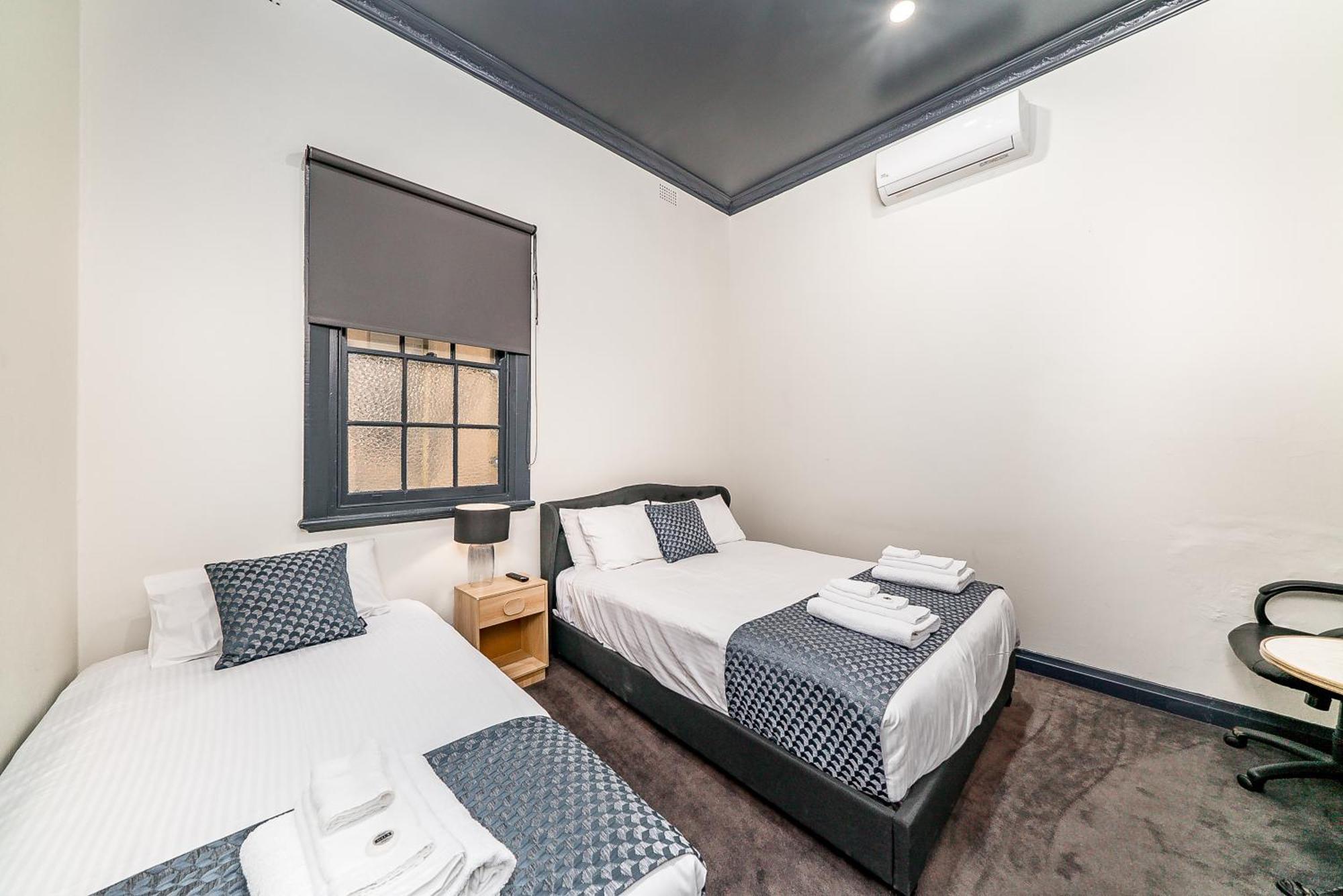 Romano'S Hotel & Suites Wagga Wagga Exterior photo